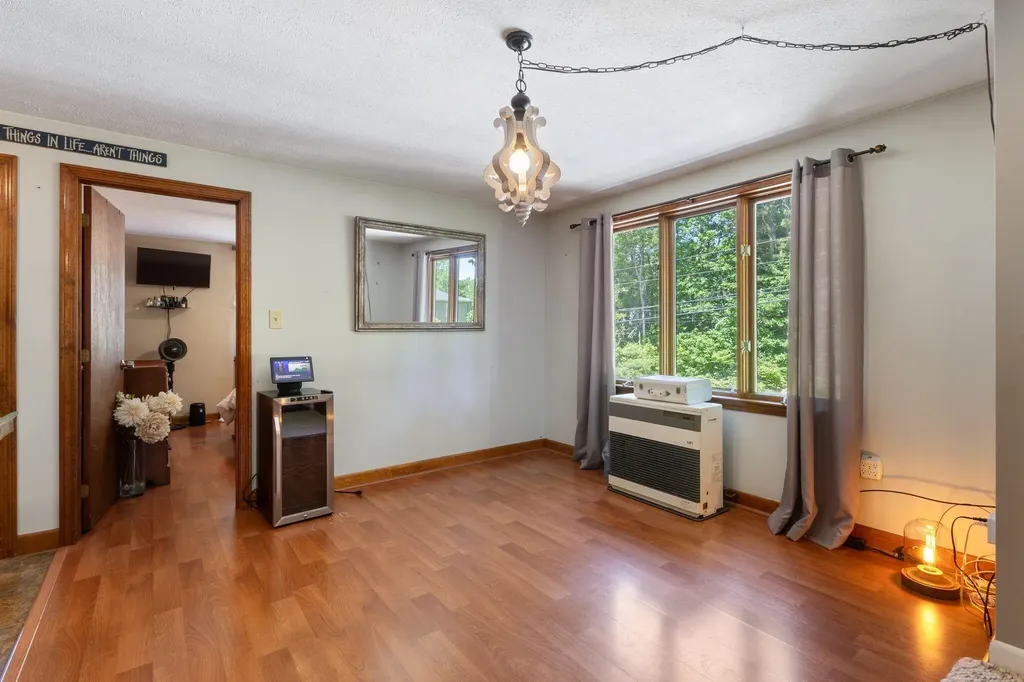208 New Road Arundel ME 04046