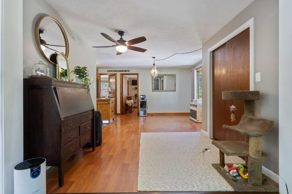 208 New Road Arundel ME 04046