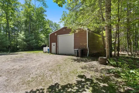 208 New Road Arundel ME 04046