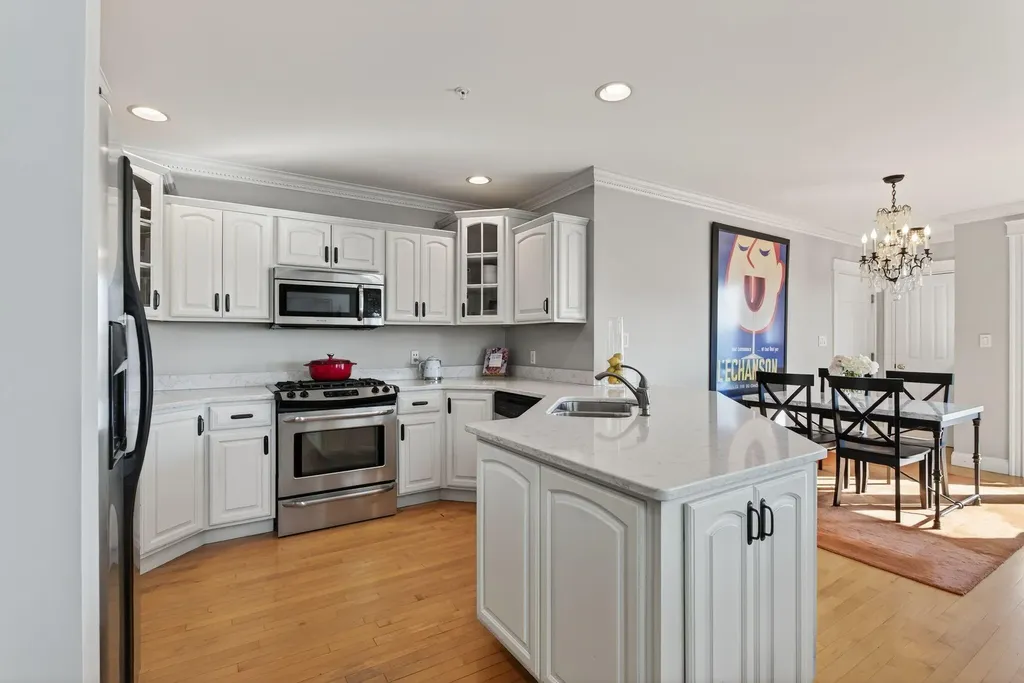 16 Guilford Court Portland ME 04101
