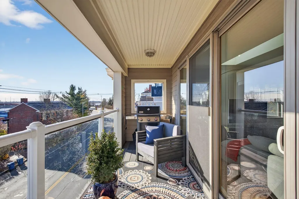 16 Guilford Court Portland ME 04101