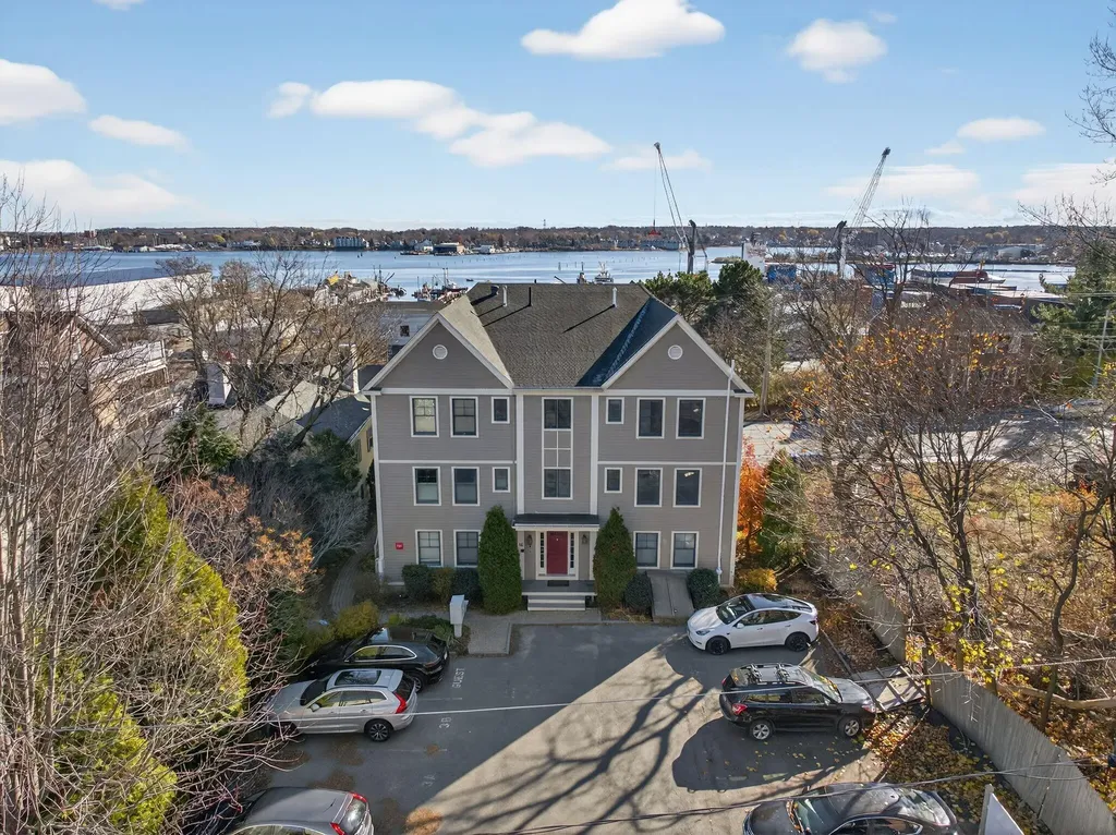 16 Guilford Court Portland ME 04101