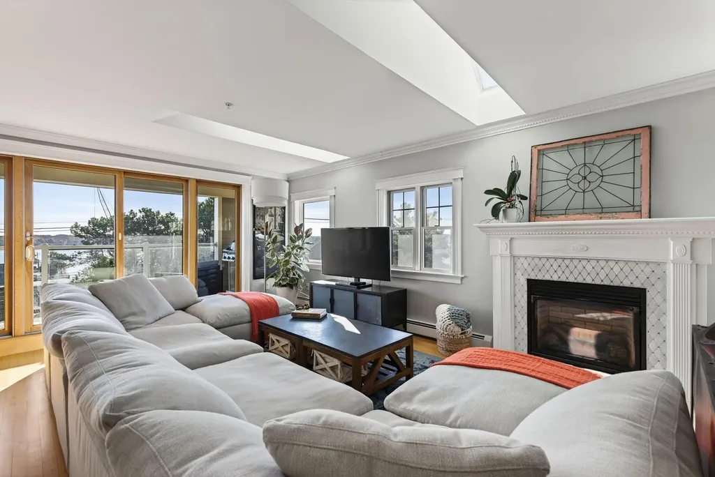16 Guilford Court Portland ME 04101