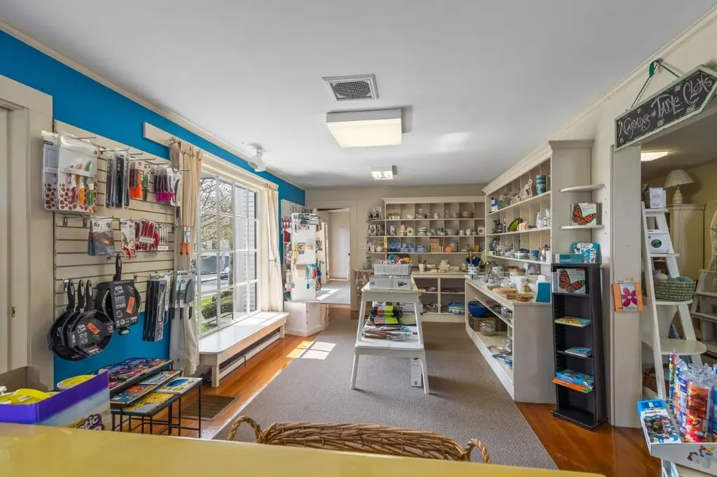 34 Townsend Avenue Boothbay Harbor ME 04538