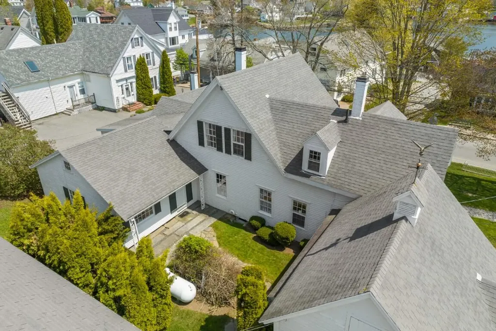 34 Townsend Avenue Boothbay Harbor ME 04538