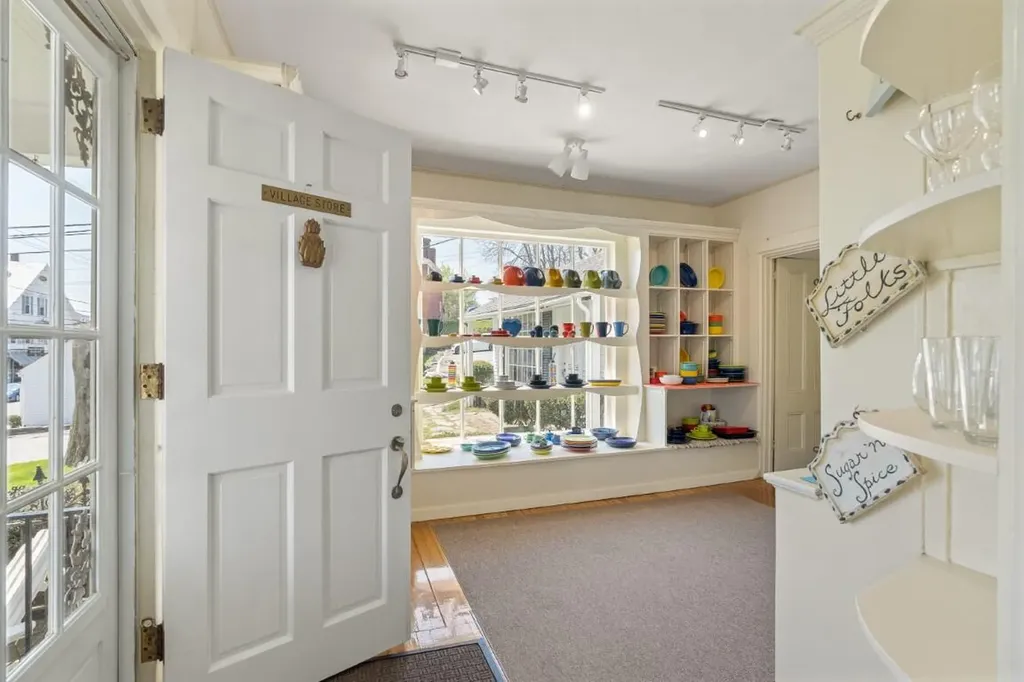 34 Townsend Avenue Boothbay Harbor ME 04538