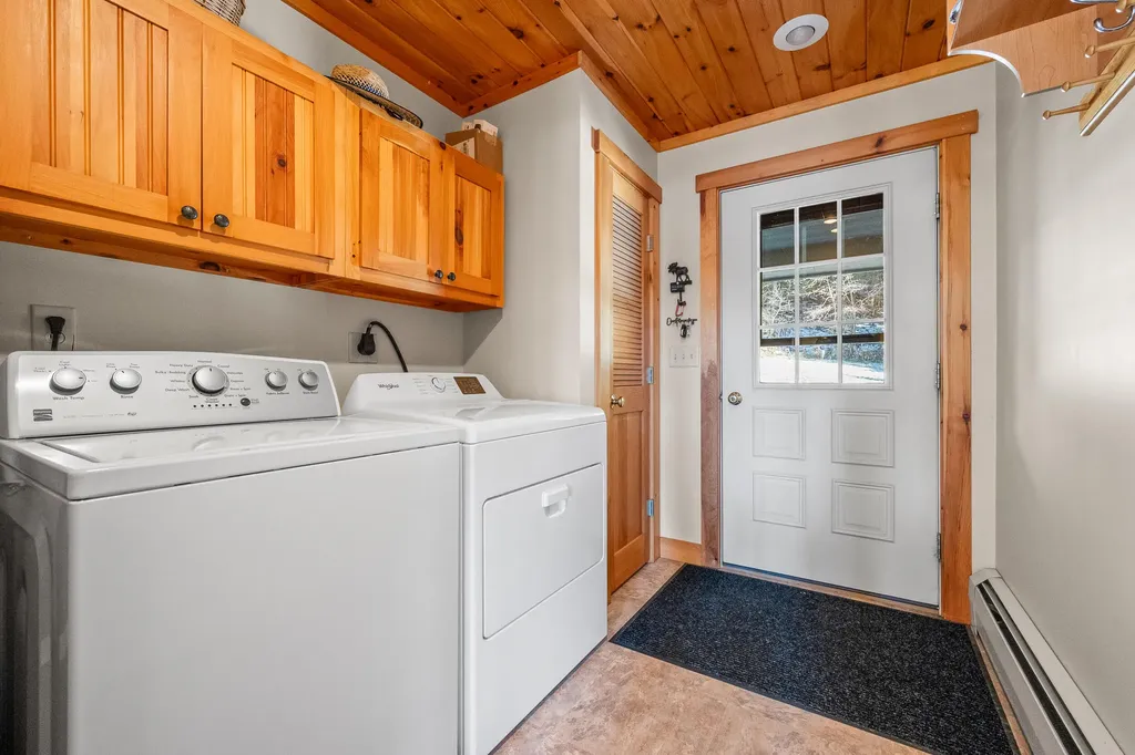 32 Kendall Farm Trail Rangeley ME 04970
