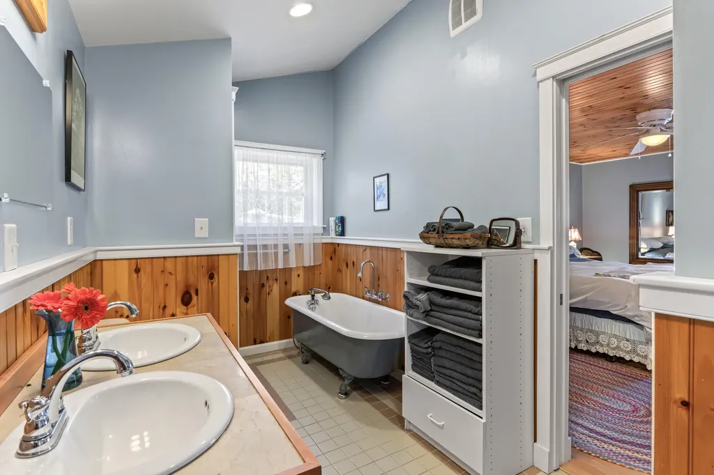 33 + 30 Taylor Road Westport Island ME 04578