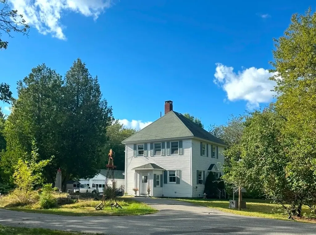 25 Belleview Avenue Winter Harbor ME 04693