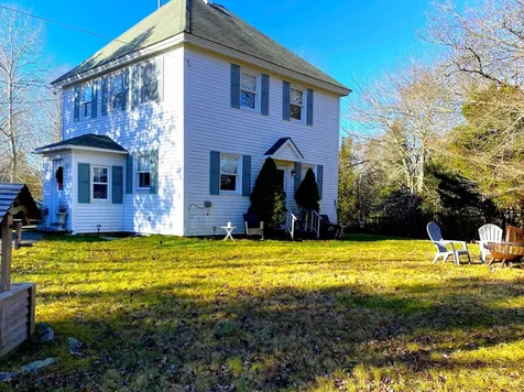 25 Belleview Avenue Winter Harbor ME 04693