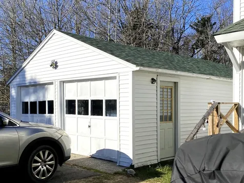 25 Belleview Avenue Winter Harbor ME 04693