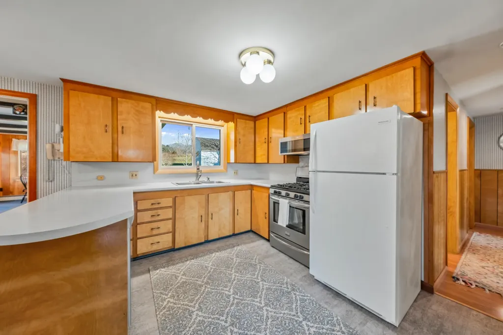 38 Conary Lane Warren ME 04864