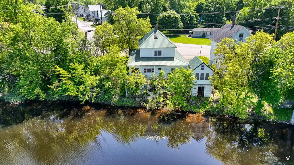104 Madawaska Avenue Pittsfield ME 04967