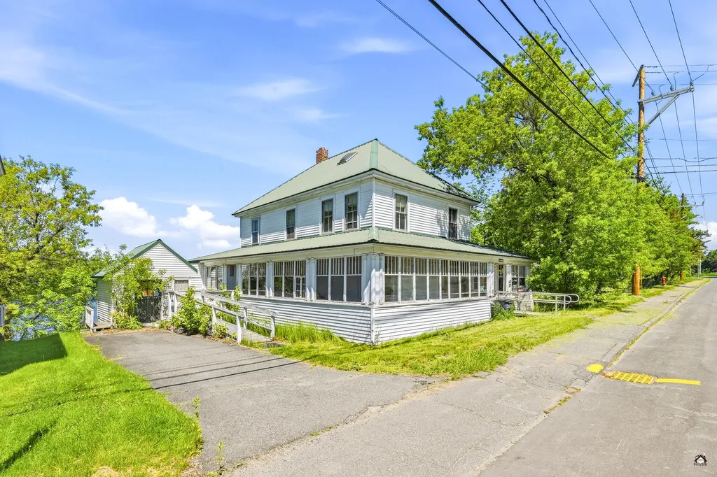 104 Madawaska Avenue Pittsfield ME 04967