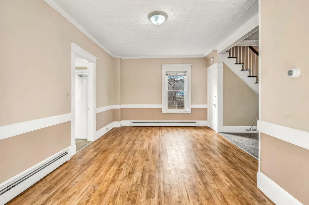 26 Pleasant Street Skowhegan ME 04976