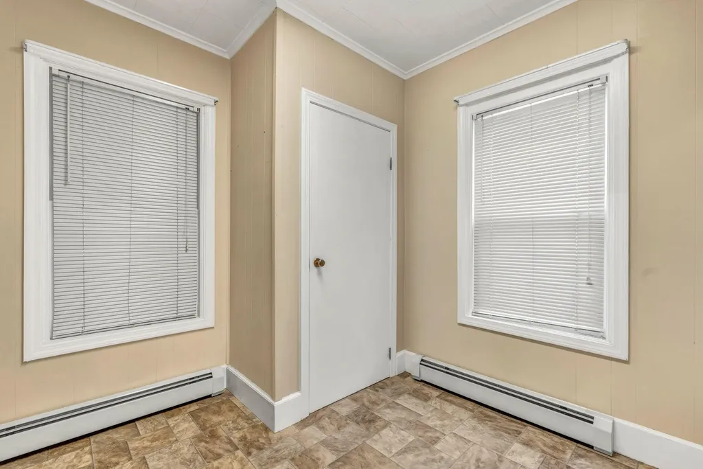 26 Pleasant Street Skowhegan ME 04976