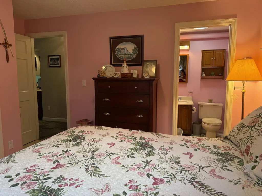 39 Albert Avenue Augusta ME 04330