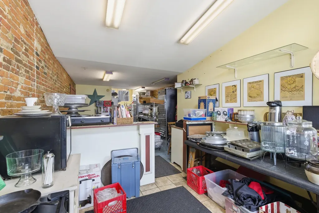 275 Main Street South Berwick ME 03908