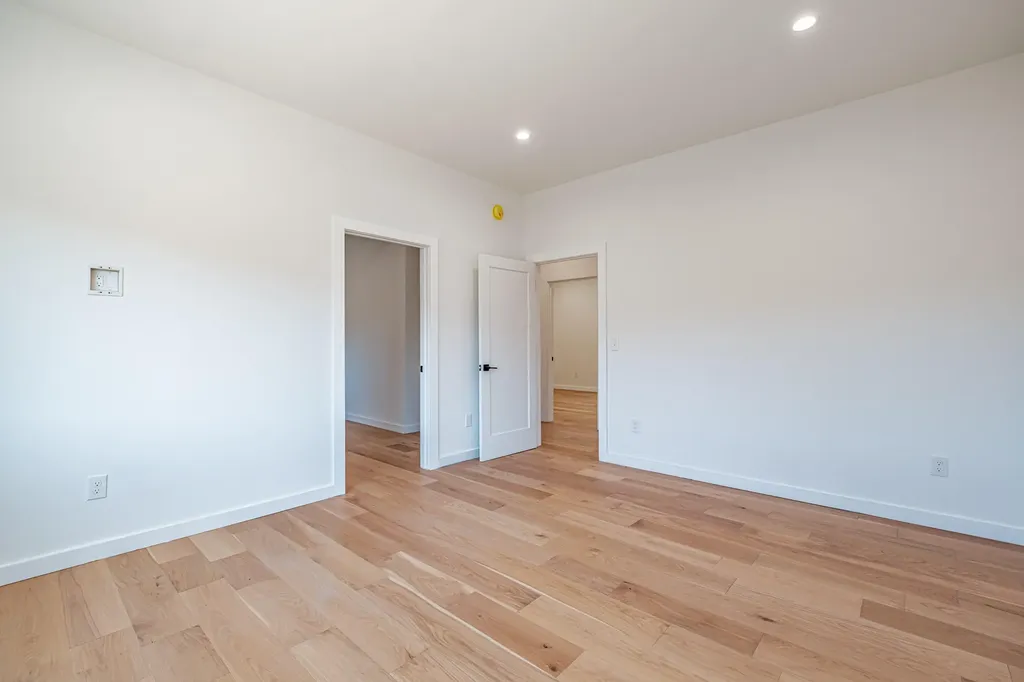 33 Nahama Way Newry ME 04261