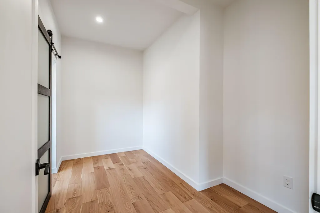 33 Nahama Way Newry ME 04261