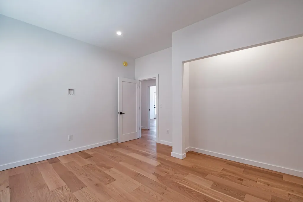 33 Nahama Way Newry ME 04261