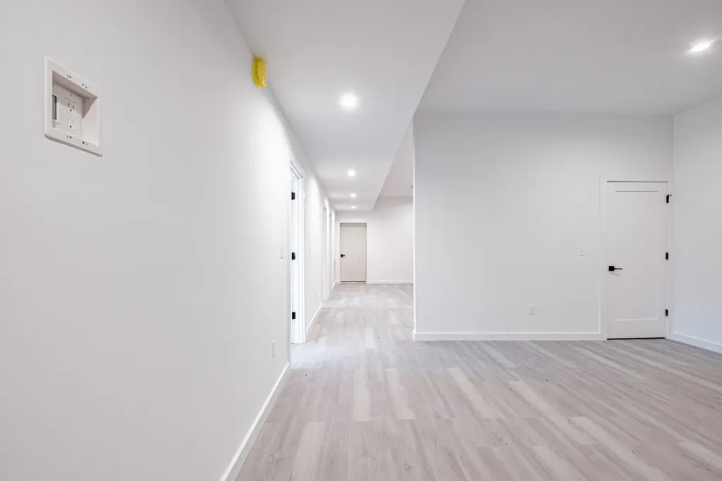 33 Nahama Way Newry ME 04261