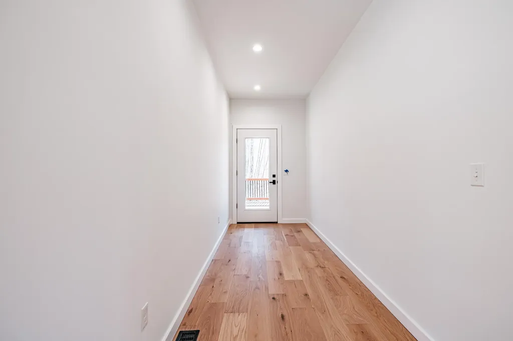 33 Nahama Way Newry ME 04261