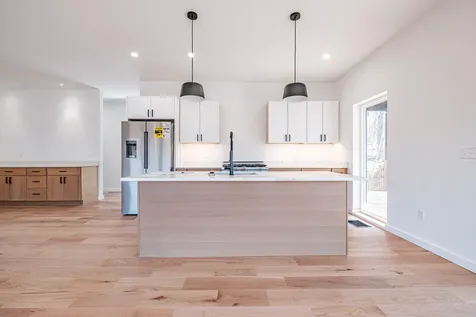 33 Nahama Way Newry ME 04261