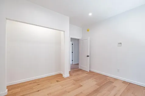 33 Nahama Way Newry ME 04261