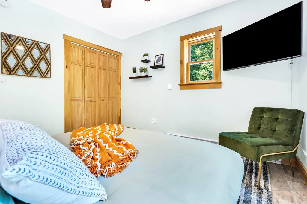 19 River Glen Road Bethel ME 04217