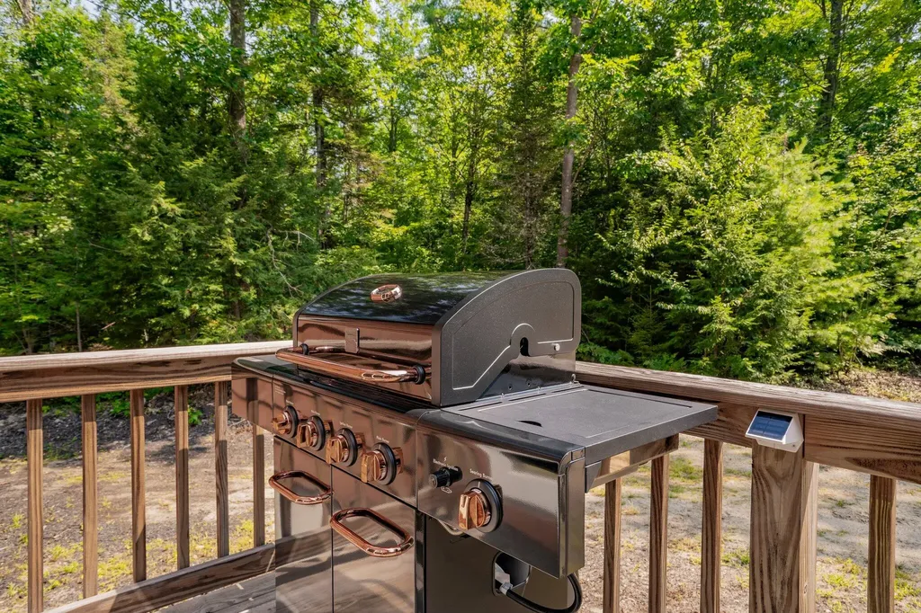 19 River Glen Road Bethel ME 04217
