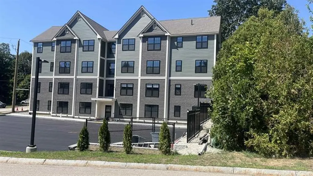 725 Central Avenue Dover NH 03820