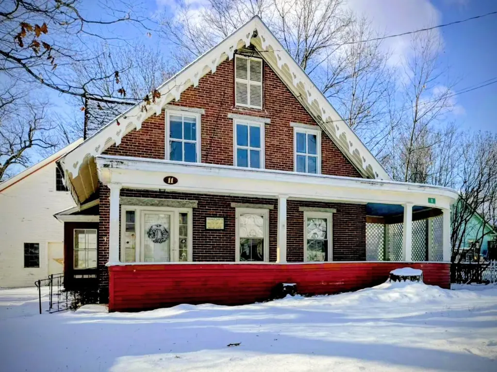 11 Pleasant Street Phillips ME 04966