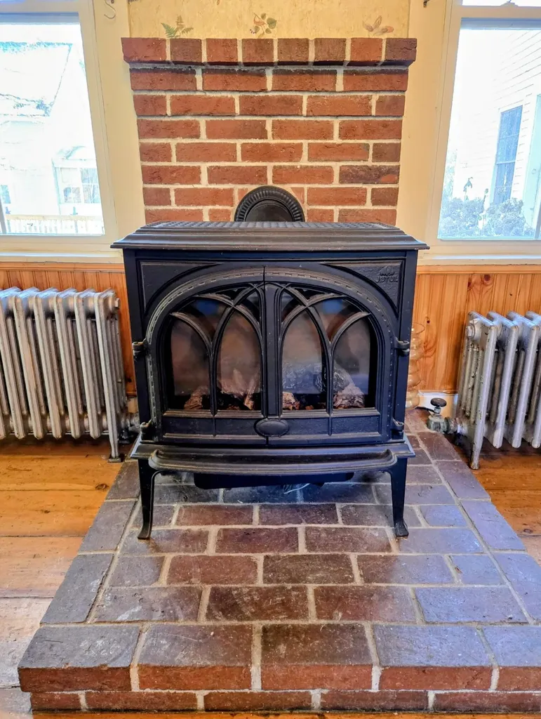 11 Pleasant Street Phillips ME 04966