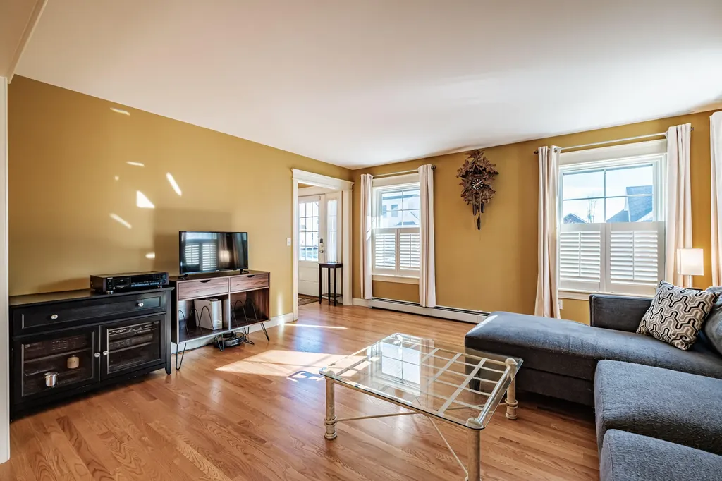 29 Mccann Way Scarborough ME 04074