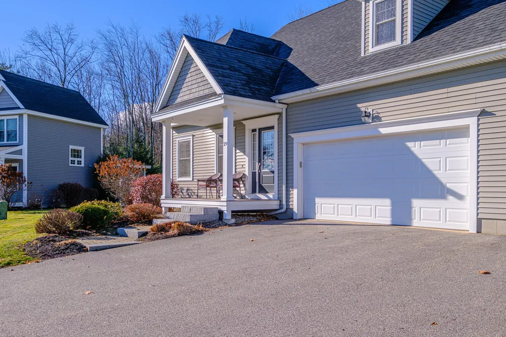 29 Mccann Way Scarborough ME 04074