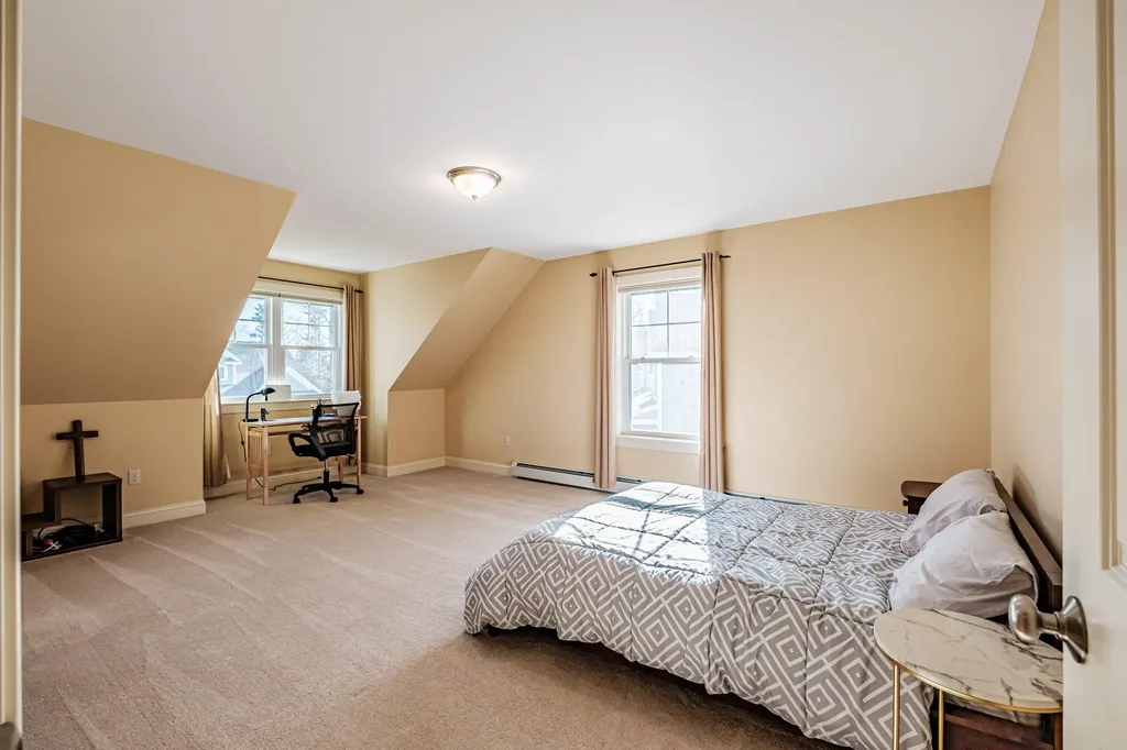 29 Mccann Way Scarborough ME 04074