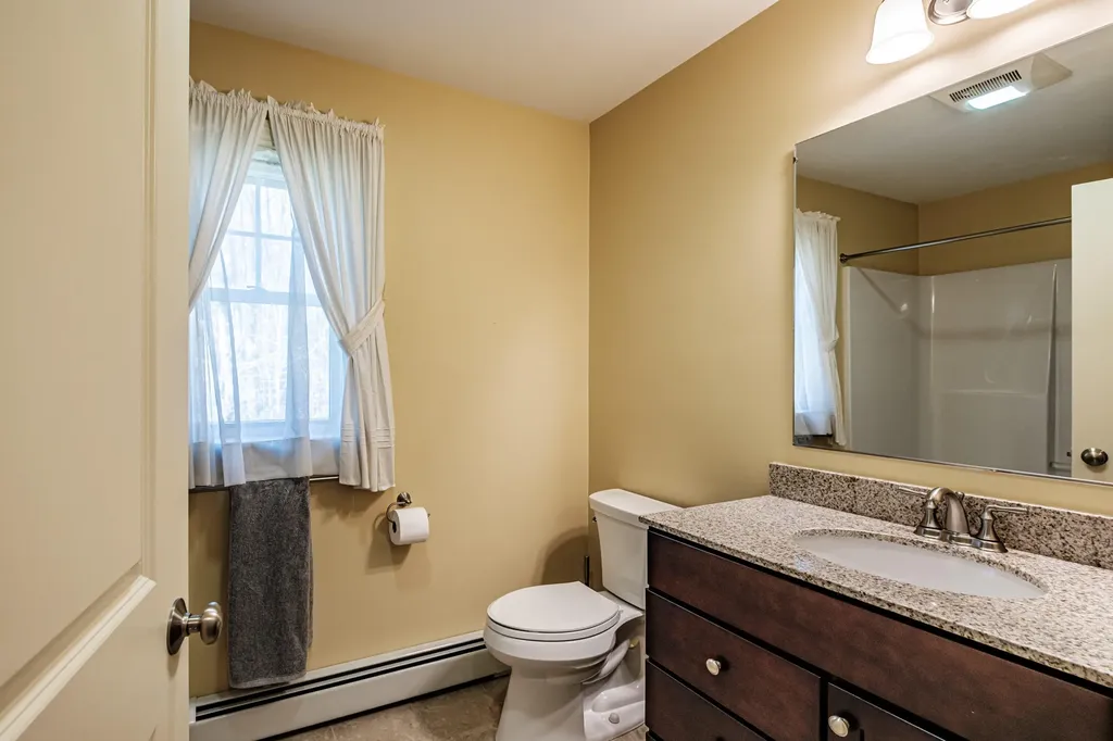 29 Mccann Way Scarborough ME 04074