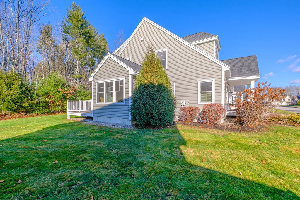29 Mccann Way Scarborough ME 04074