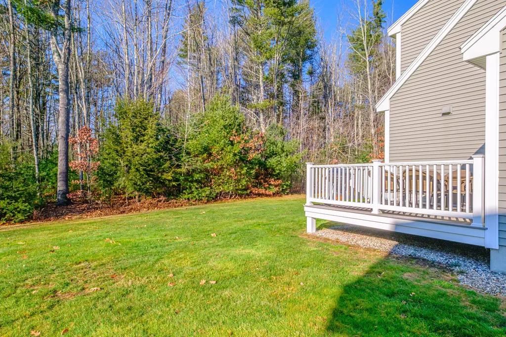 29 Mccann Way Scarborough ME 04074