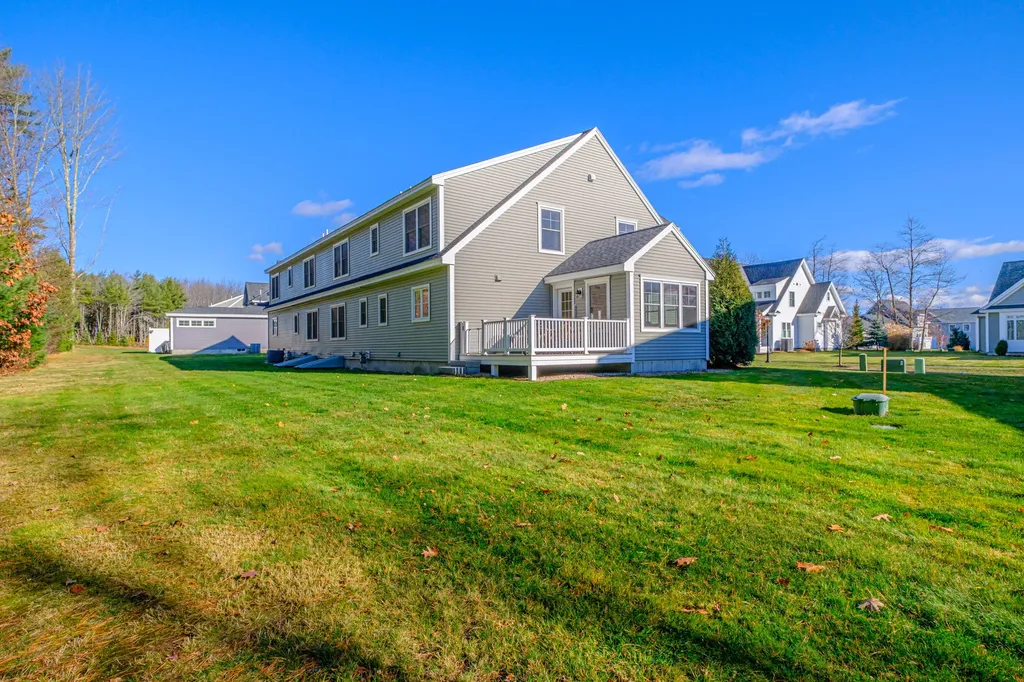 29 Mccann Way Scarborough ME 04074