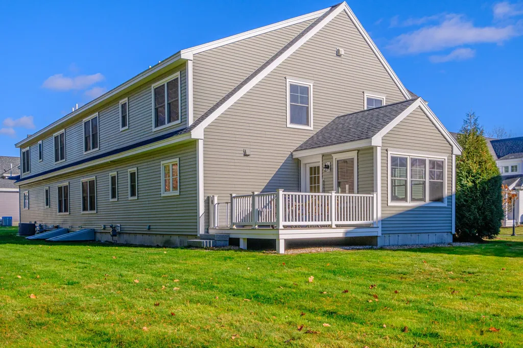 29 Mccann Way Scarborough ME 04074