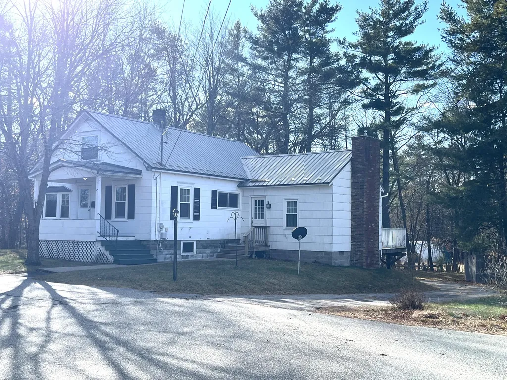 7 Vermont Street Sanford ME 04073