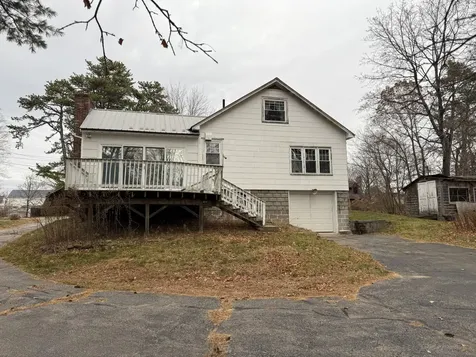7 Vermont Street Sanford ME 04073