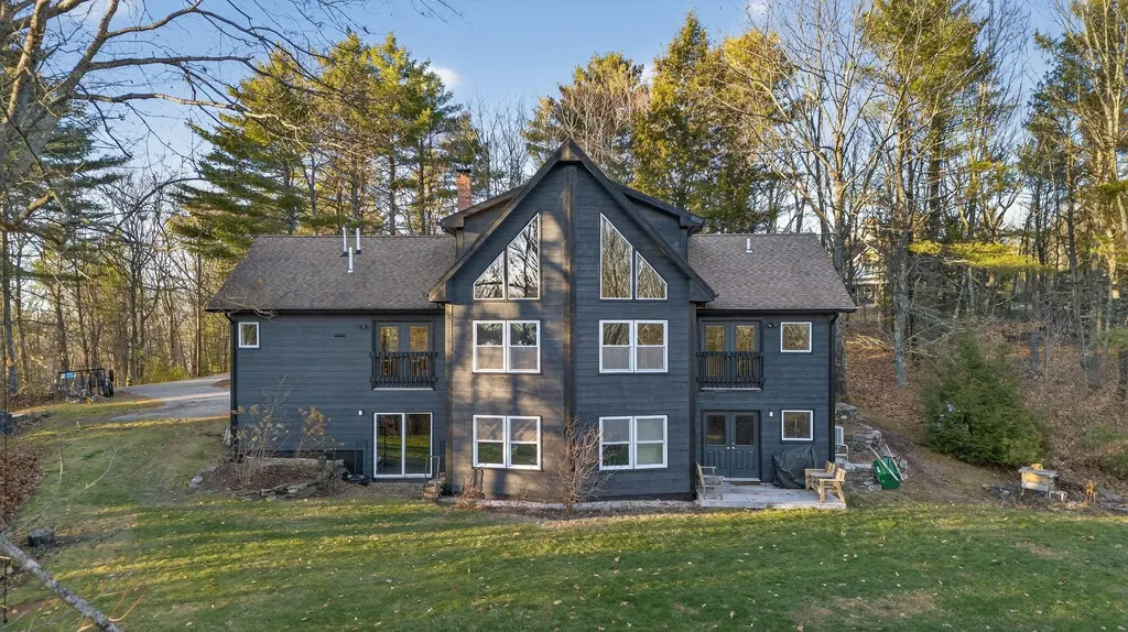 9 Black Oak Drive Cumberland ME 04021