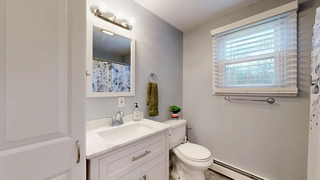 6 Cecile Avenue Augusta ME 04330