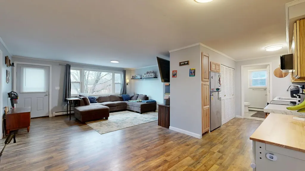 6 Cecile Avenue Augusta ME 04330