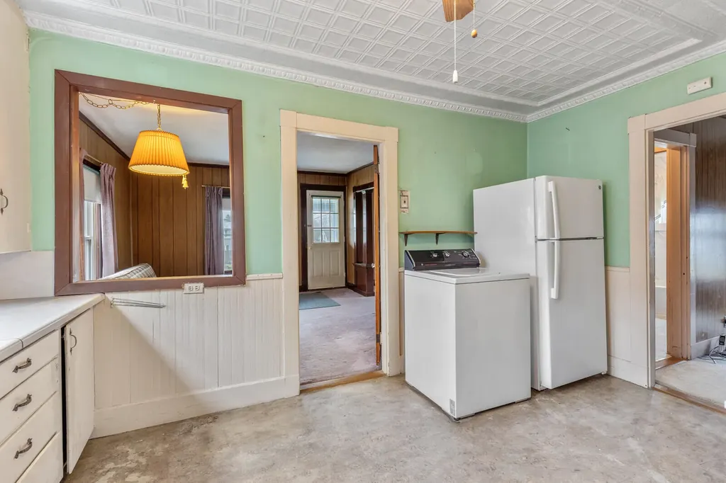 11 Russell Street Waterville ME 04901