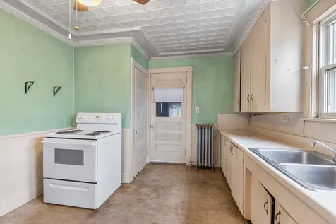 11 Russell Street Waterville ME 04901