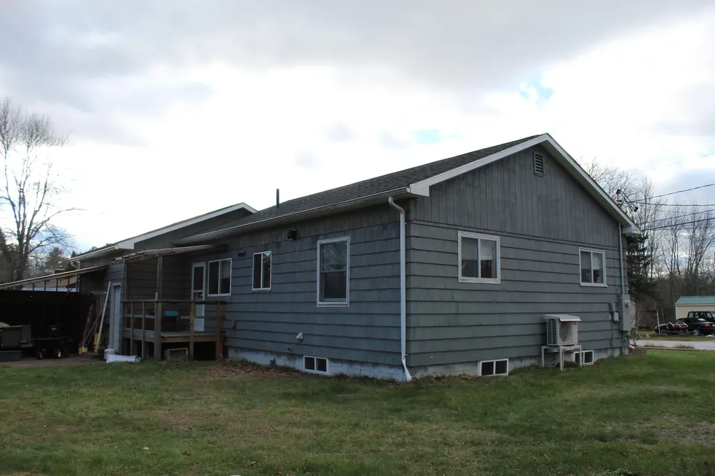 7 Alexander Street Lisbon ME 04250